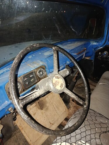 ZIL 130 1981, 555,000 km - 11.0 л - Lerik