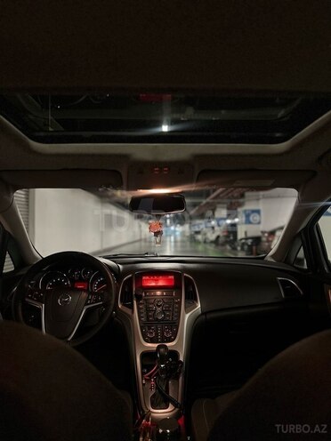 Opel Astra 2011, 117,000 km - 1.6 l - Bakı