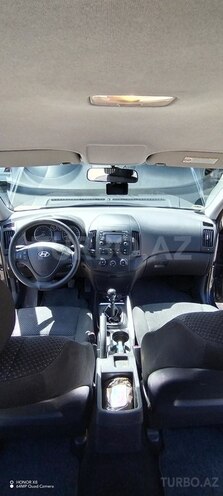 Hyundai i30 2009, 280,000 km - 1.4 l - Qusar