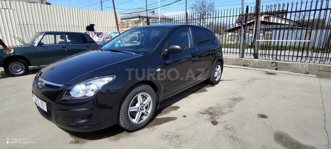 Hyundai i30 2009, 280,000 km - 1.4 l - Qusar