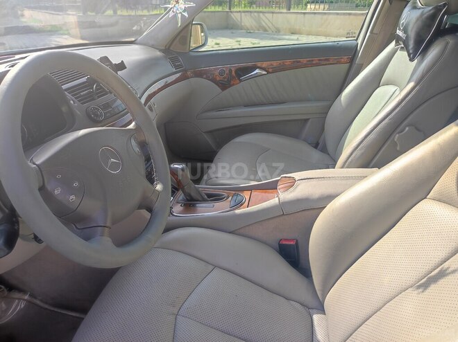 Mercedes E 240 2002, 381,895 km - 2.4 l - Yevlax