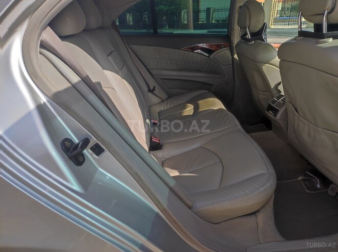 Mercedes E 240 2002, 381,895 km - 2.4 l - Yevlax