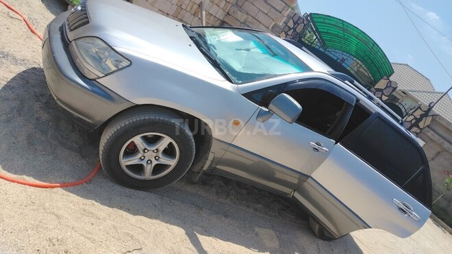 Toyota Harrier 2001, 173,000 km - 2.2 l - Bakı