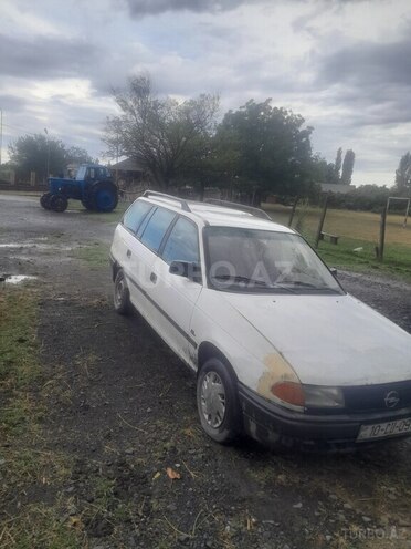 Opel Astra 1993, 160,000 km - 1.6 l - Astara