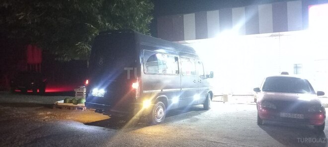 Mercedes Sprinter 208 1996, 350,000 km - 2.3 l - Şəmkir