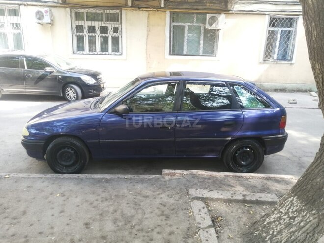 Opel Astra 1996, 469,000 km - 1.6 l - Bakı