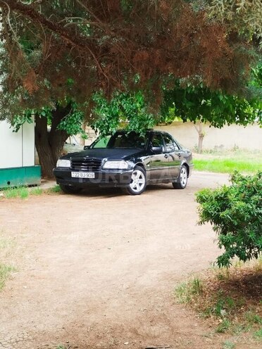 Mercedes C 220 1997, 634,000 km - 2.2 л - Goranboy