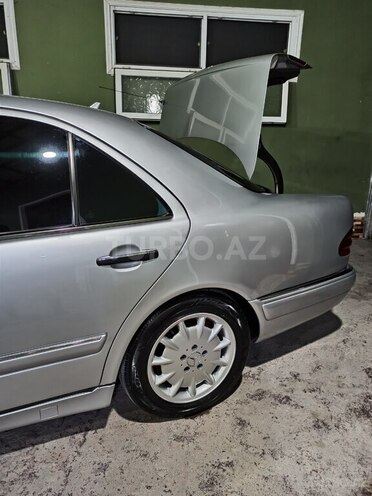 Mercedes E 240 1998, 349,000 km - 2.4 l - Bərdə