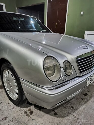 Mercedes E 240 1998, 349,000 km - 2.4 l - Bərdə