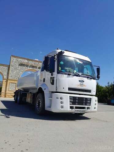 Ford Cargo 2008, 450,000 km - 7.5 l - Qobustan