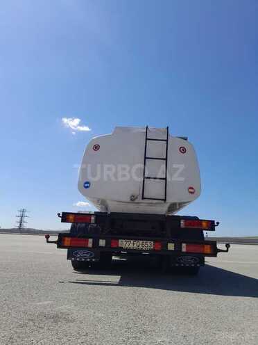 Ford Cargo 2008, 450,000 km - 7.5 l - Qobustan