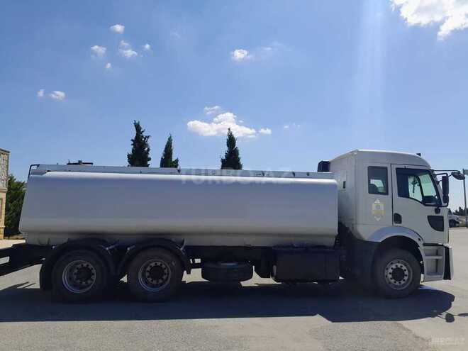 Ford Cargo 2008, 450,000 km - 7.5 l - Qobustan