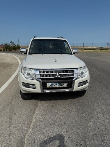 Mitsubishi Pajero 2014, 151,990 km - 3.8 л - Bakı