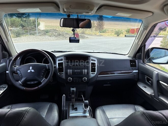 Mitsubishi Pajero 2014, 151,990 km - 3.8 л - Bakı