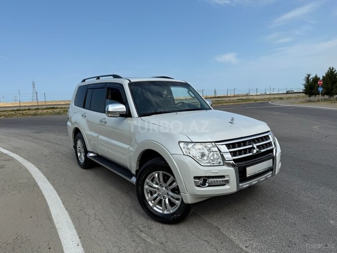Mitsubishi Pajero 2014, 151,990 km - 3.8 л - Bakı