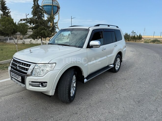 Mitsubishi Pajero 2014, 151,990 km - 3.8 л - Bakı