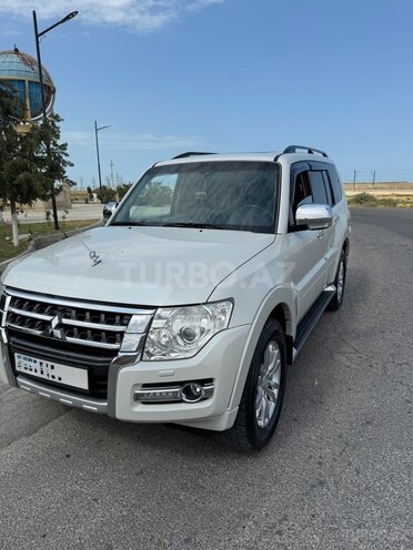 Mitsubishi Pajero 2014, 151,990 km - 3.8 л - Bakı