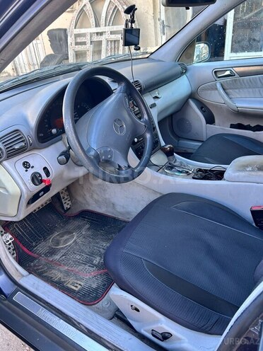Mercedes C 200 2001, 300,000 km - 2.2 l - İmişli
