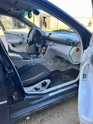 Mercedes C 200 2001, 300,000 km - 2.2 l - İmişli