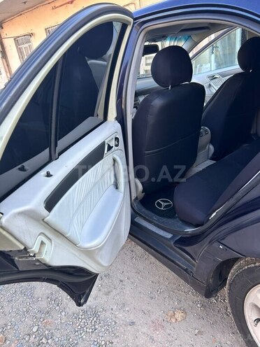 Mercedes C 200 2001, 300,000 km - 2.2 l - İmişli
