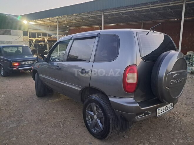 Chevrolet Niva 2004, 290,000 km - 1.7 l - Masallı