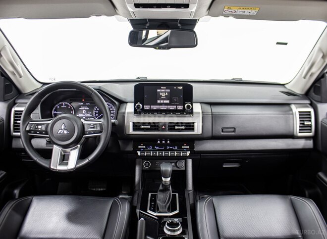 Mitsubishi L200 2024, 37,600 km - 2.4 l - Bakı