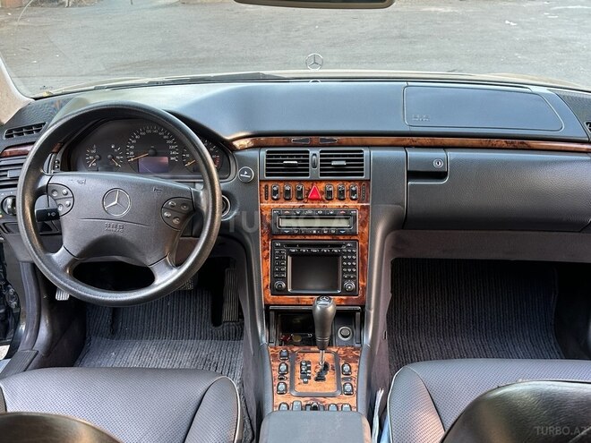 Mercedes E 280 2000, 415,000 km - 2.8 l - Bakı