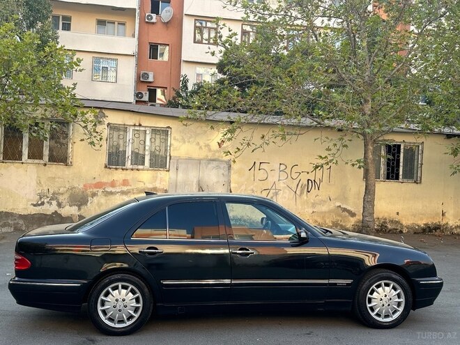 Mercedes E 280 2000, 415,000 km - 2.8 l - Bakı