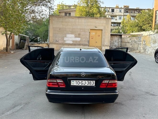 Mercedes E 280 2000, 415,000 km - 2.8 l - Bakı