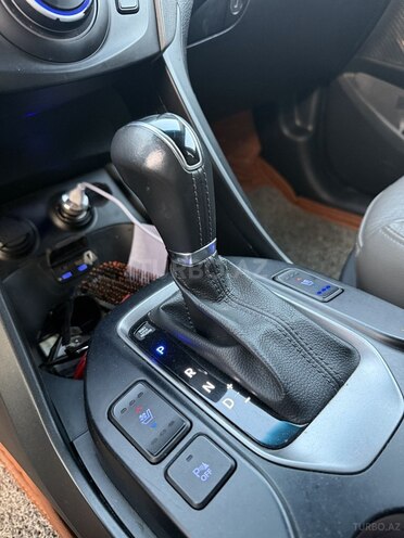 Hyundai Santa Fe 2015, 202,000 km - 2.0 л - Bakı