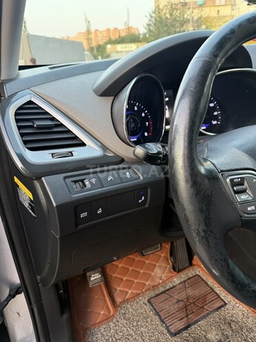 Hyundai Santa Fe 2015, 202,000 km - 2.0 л - Bakı
