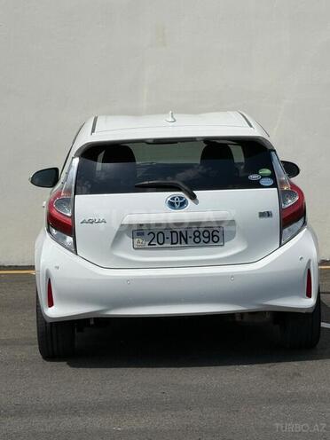 Toyota Aqua 2019, 80,000 km - 1.5 л - Gəncə