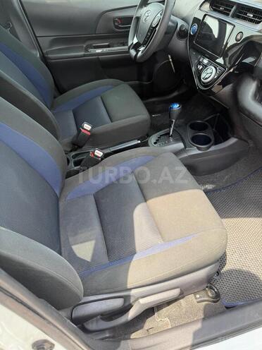 Toyota Aqua 2019, 80,000 km - 1.5 л - Gəncə