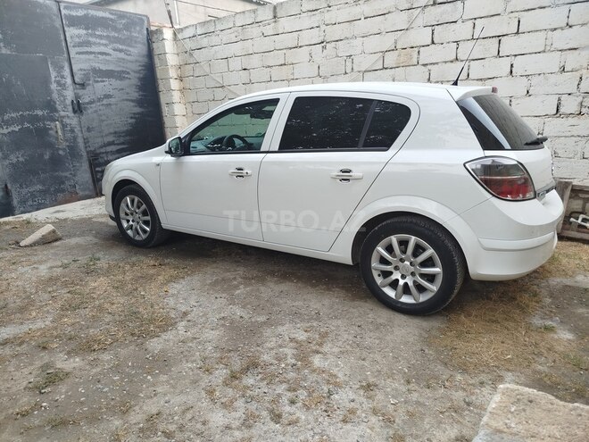 Opel Astra 2009, 250,000 km - 1.4 l - Bakı
