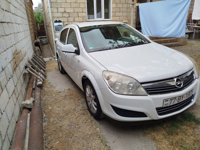 Opel Astra 2009, 250,000 km - 1.4 l - Bakı