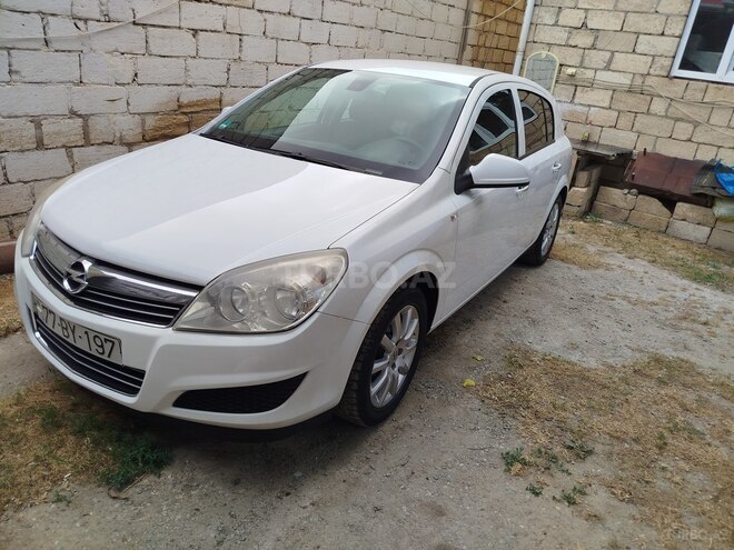 Opel Astra 2009, 250,000 km - 1.4 l - Bakı