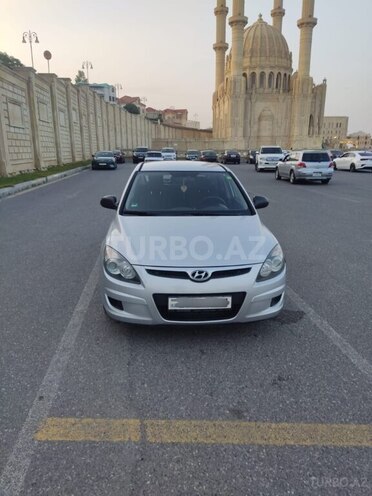 Hyundai i30 2010, 198,000 km - 1.4 л - Bakı