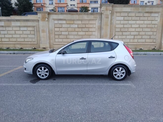 Hyundai i30 2010, 198,000 km - 1.4 л - Bakı