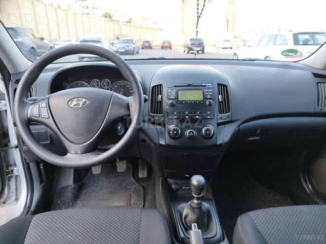 Hyundai i30 2010, 198,000 km - 1.4 л - Bakı