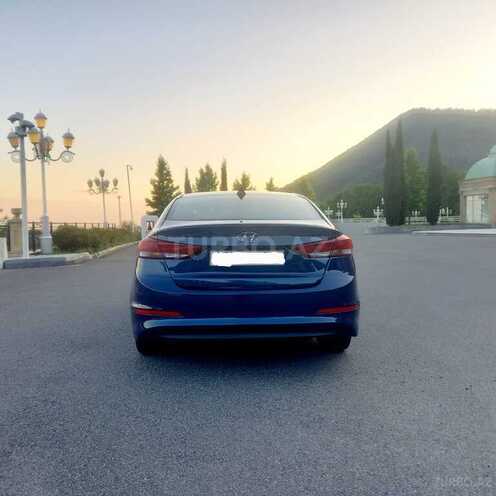 Hyundai Elantra 2016, 100,000 km - 2.0 л - Qəbələ