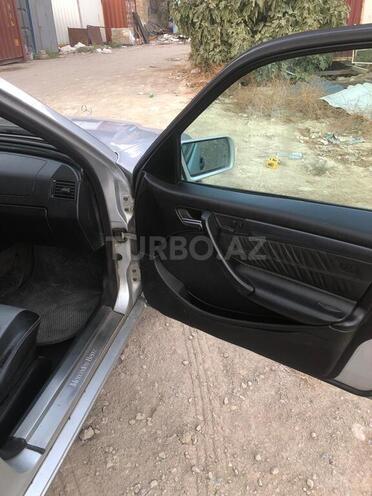 Mercedes C 280 2000, 340,000 km - 2.8 l - Bakı