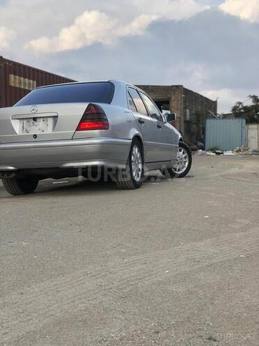 Mercedes C 280 2000, 340,000 km - 2.8 l - Bakı