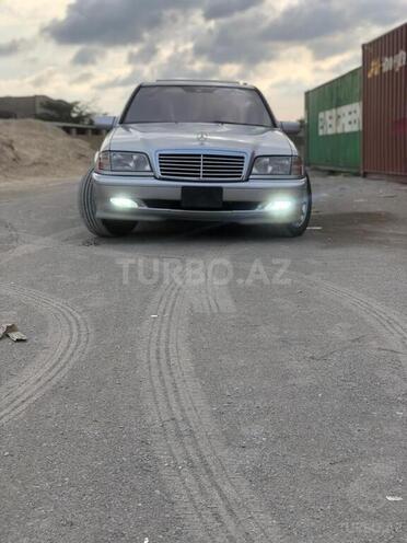 Mercedes C 280 2000, 340,000 km - 2.8 l - Bakı