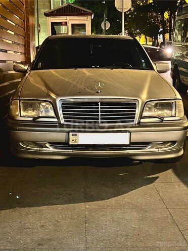 Mercedes C 200 2000, 338,452 km - 2.0 л - Bakı