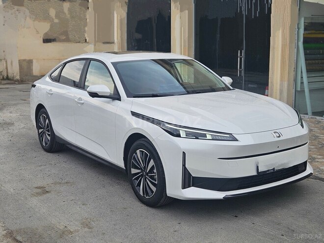 Changan  2025, 10 km - 1.5 л - Bakı
