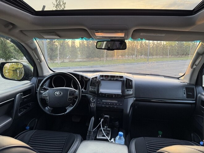 Toyota Land Cruiser 2010, 315,000 km - 4.0 л - Salyan
