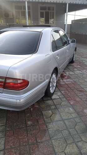 Mercedes E 240 1999, 280,147 km - 2.4 l - Sabirabad