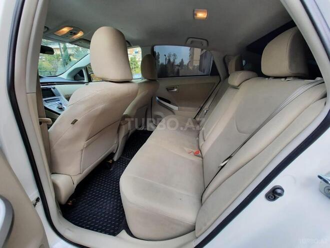 Toyota Prius 2013, 300,000 km - 1.8 л - Bakı