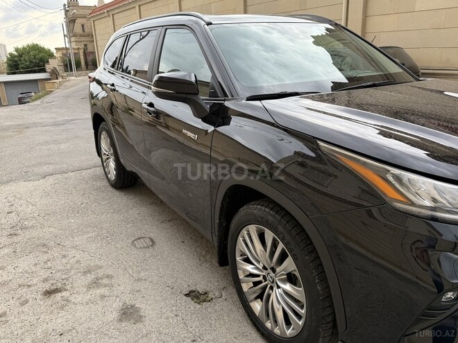 Toyota Highlander 2023, 19,000 km - 2.5 l - Bakı