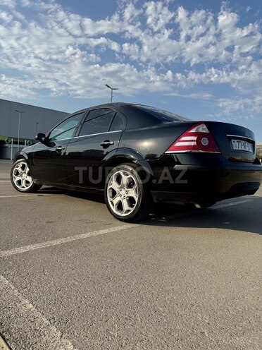 Ford Mondeo 2004, 242,000 km - 2.0 l - Bakı